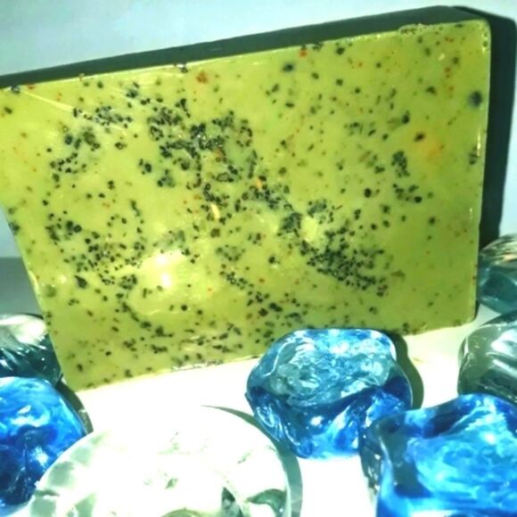 HANDCRAFTED PATCHOULI MINT SOAP BAR LIMITED EDITION - Picture 1 of 9
